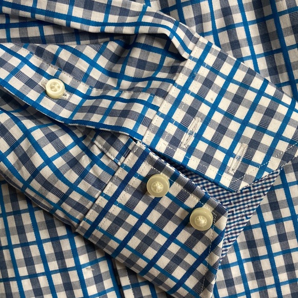 Neiman Marcus plaid shirt with contrasting cuffs - Picture 9 of 10